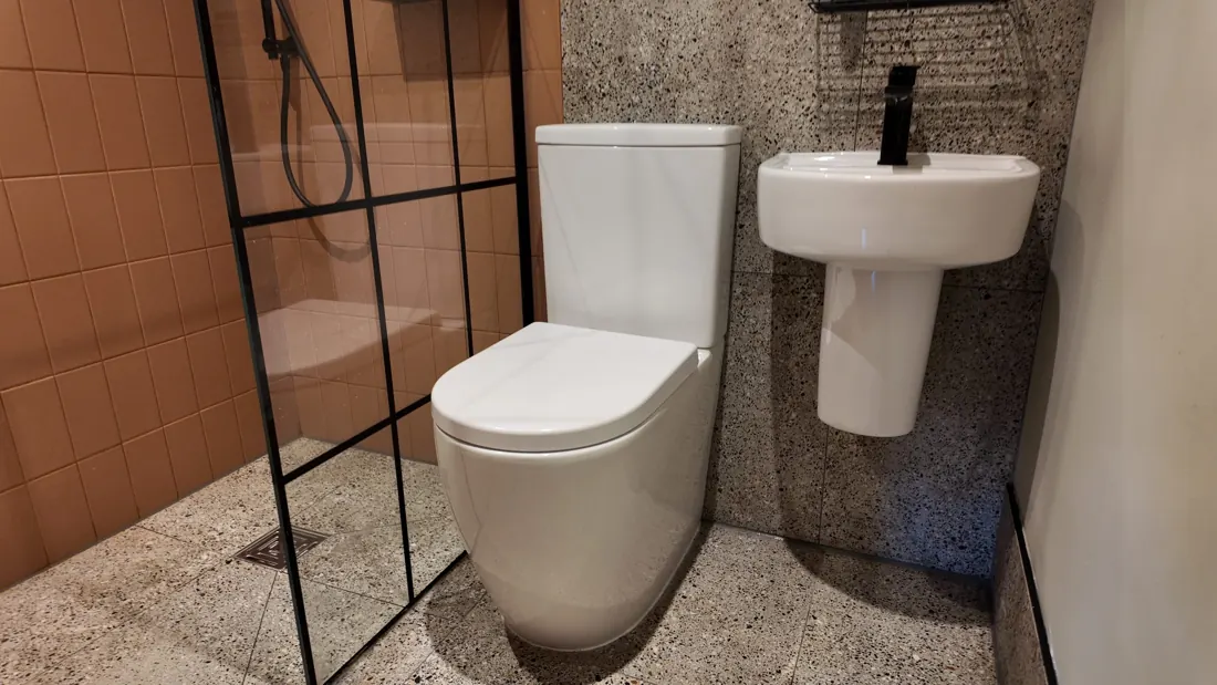 A Dachshund Den ensuite